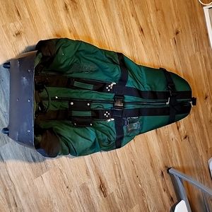 Like new used golf travel bag